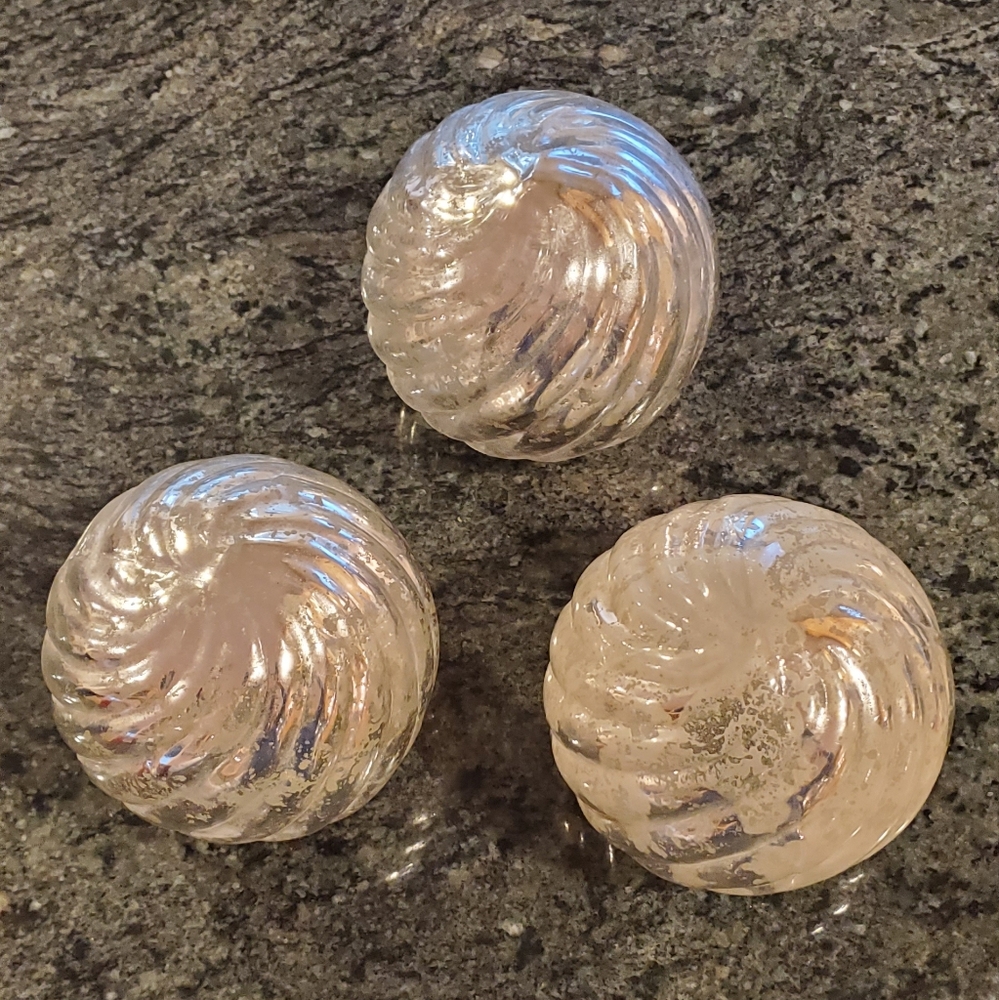 Swirled Glass Balls -Set Of 3